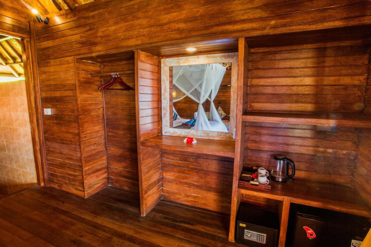 D'Coin Lembongan Hotel ภายนอก รูปภาพ